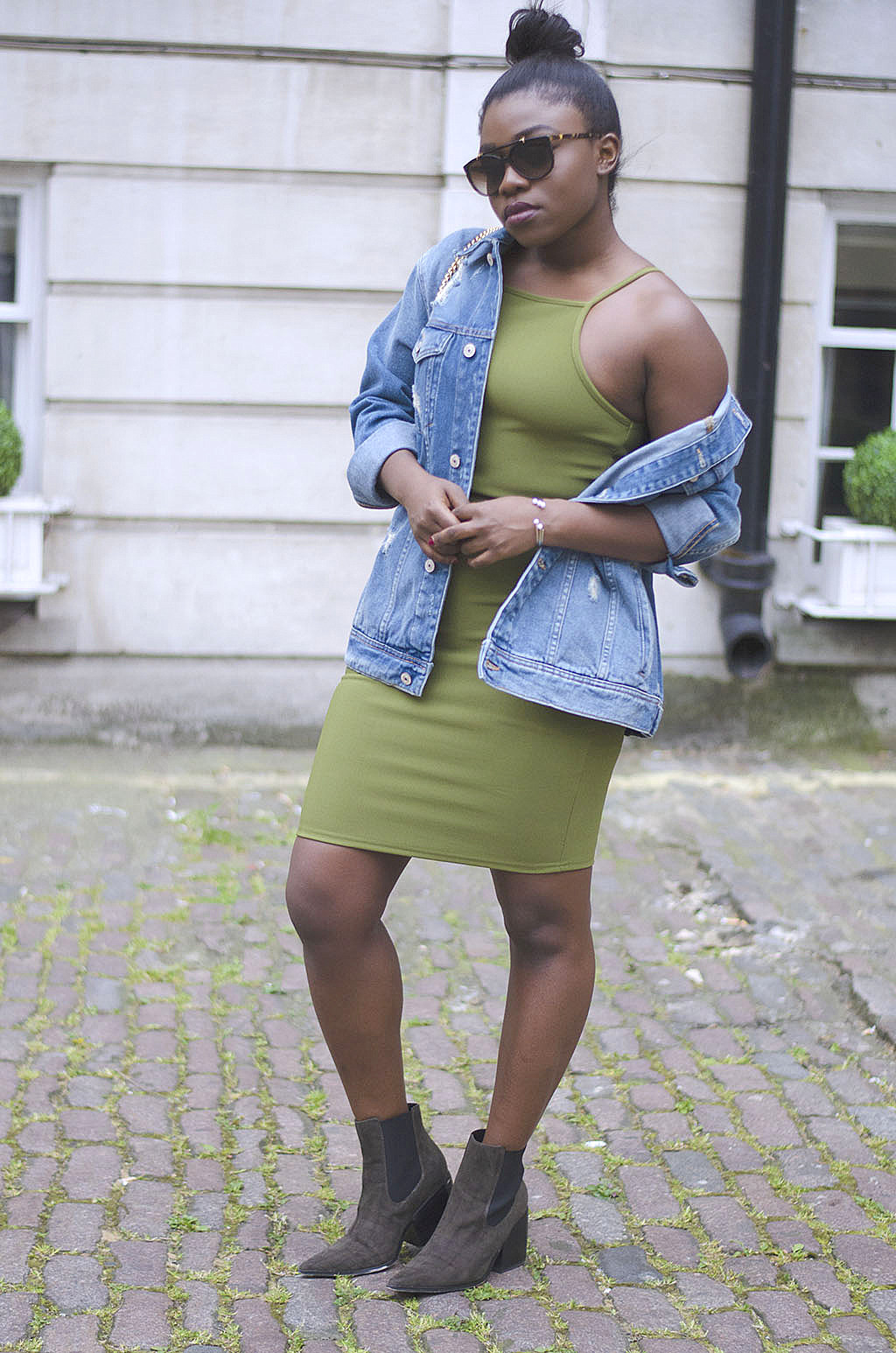 bodycon dress with denim jacket